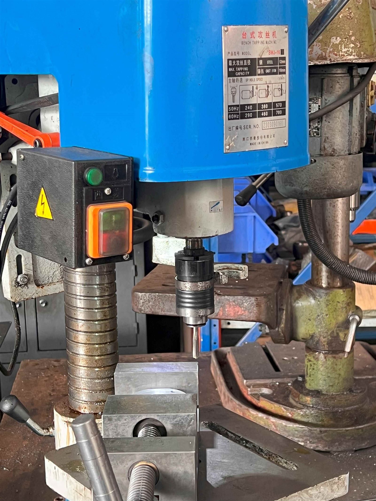 Bench Tapping Machine Bench Tapping Machine